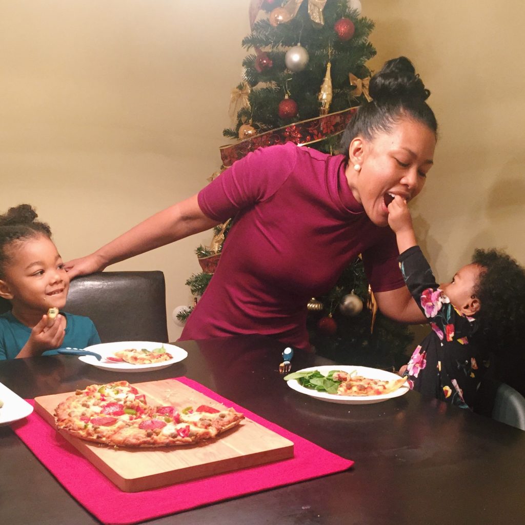 managing holiday chaos, quality family time, family dinner, pizza night, Red Baron pizza #ad