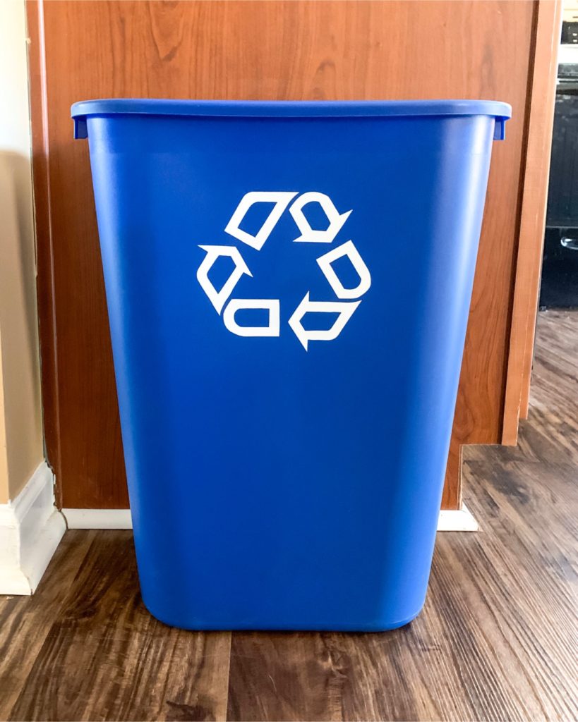 eco-friendly party supplies, blue recycling bin