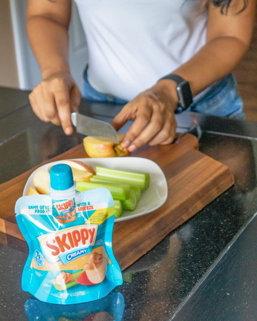 SKIPPY Squeeze Makes a Convenient Snack for Moms